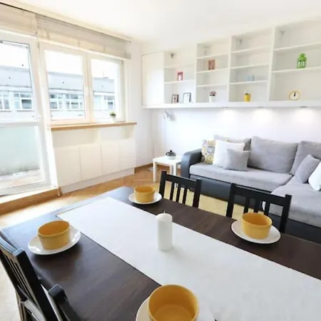 Old Town - Two Bedrooms - Swietojerska Varsovia